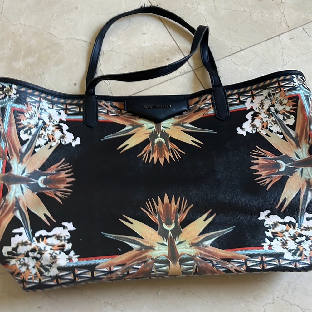 Leather bag